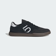 Color del artículo: Core Black / Core Black / Cloud White