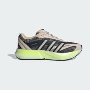 Color del artículo: Core Black / Carbon / Wonder Beige