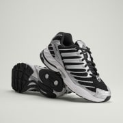 Cor do artigo: Core Black / Silver Metallic / Cloud White