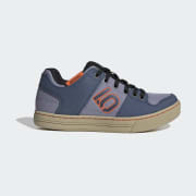 Kód farby: Silver Violet / Wonder Steel / Core Black