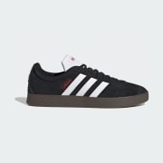 Colour: Core Black / Cloud White / Better Scarlet