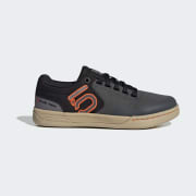 Color del artículo: Grey Six / Grey Four / Impact Orange
