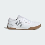 Kód farby: Cloud White / Core Black / Red
