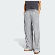 Product color: Grey Three / Utility Black