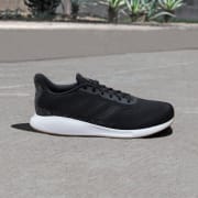 Color del artículo: Core Black / Core Black / Grey Five