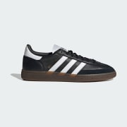 Colour: Core Black / Cloud White / Gum