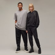 Colour: Black