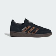 สี: Core Black / Core Black / Gum