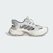 商品カラー： Core White / Grey One / Halo Silver