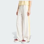 Colour: Off White
