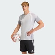 Colour: Team Light Grey