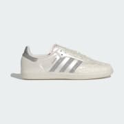 商品カラー： Chalk White / Supplier Colour / Silver Metallic