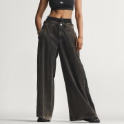 Product colour: Black