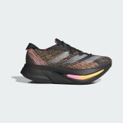 Màu sản phẩm: Core Black / Zero Metalic / Spark