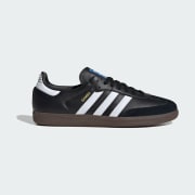 商品カラー： Core Black / Cloud White / Gum