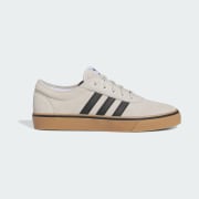Kód barvy: Crystal White / Core Black / Gum