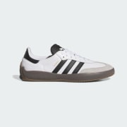 Product color: Cloud White / Core Black / Gum