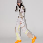 Color del artículo: Chalk Pearl / Trace Khaki