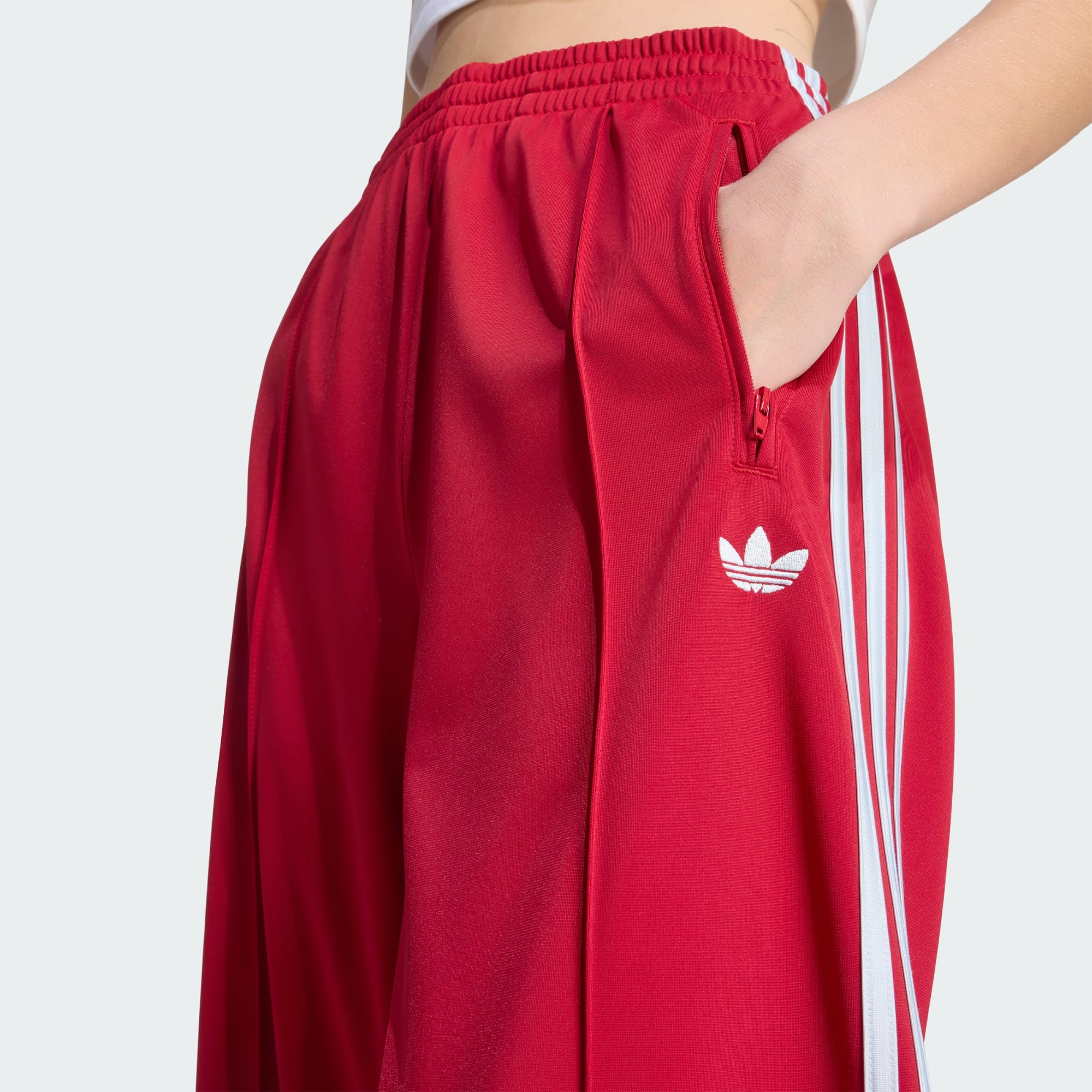 adidas FIREBIRD LOOSE TRAININGSHOSE - Weinrot | adidas Deutschland