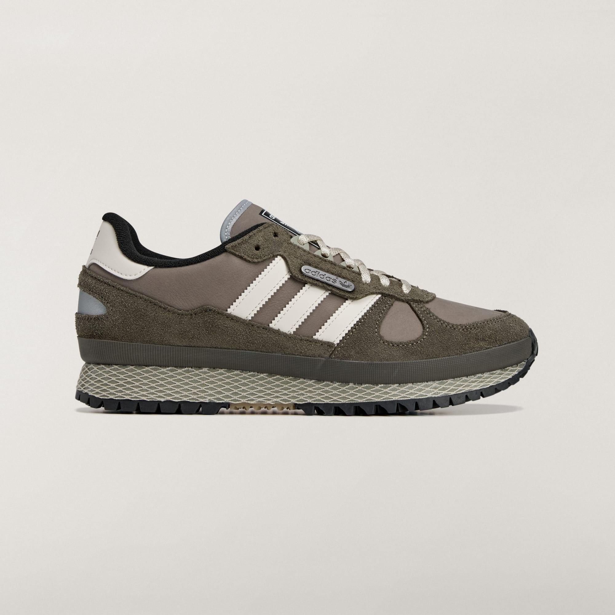 NY II OUTDOOR SPZL
