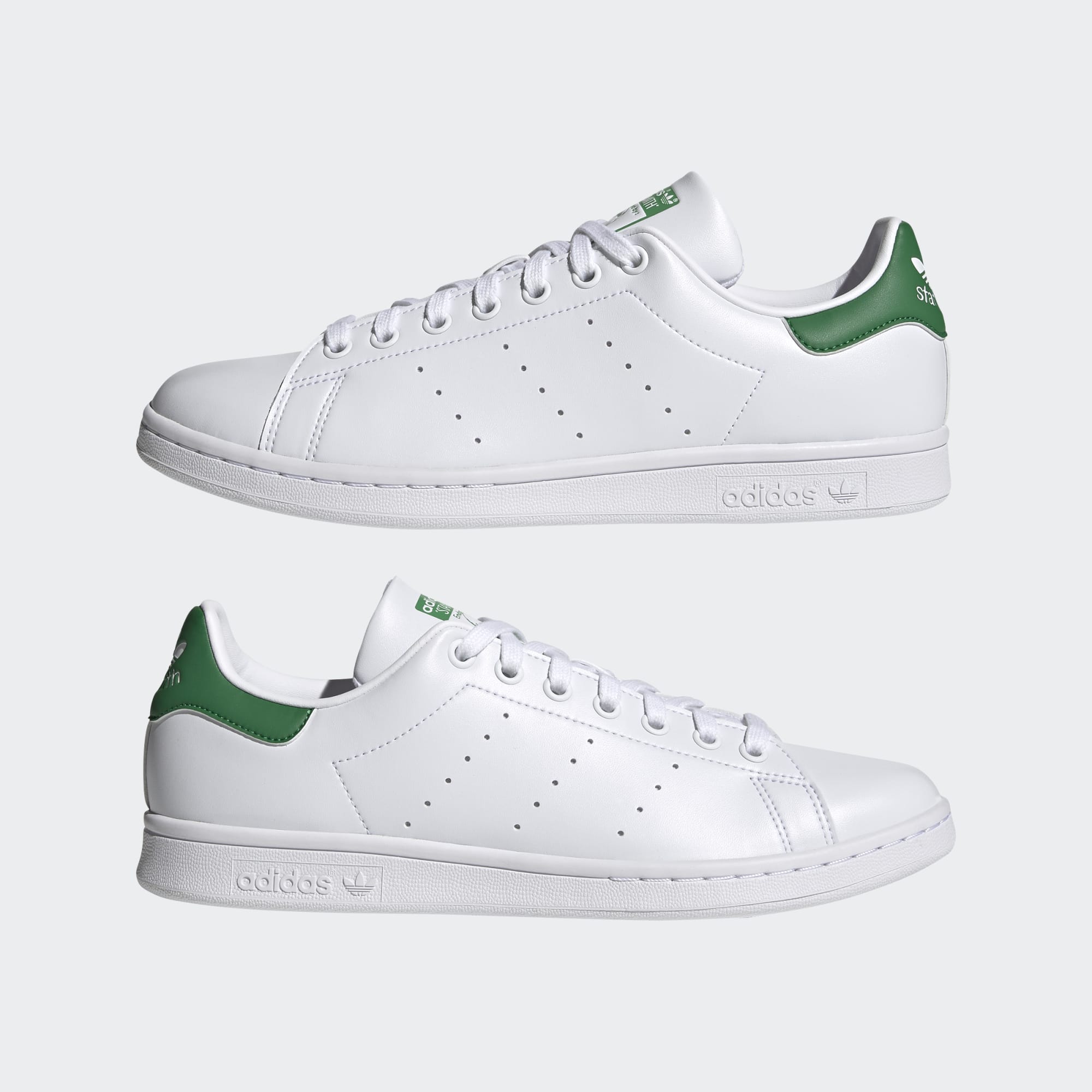 Zapatillas Adidas Stan Smith blancas clásicas minimalistas con detalles verdes
