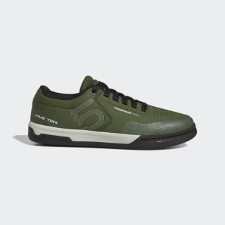 adidas flat pedal shoes