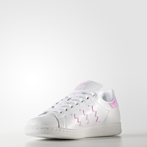 TÃªnis Stan Smit W FTWR WHITE/FTWR WHITE/WONDER PINK F10 BZ0401