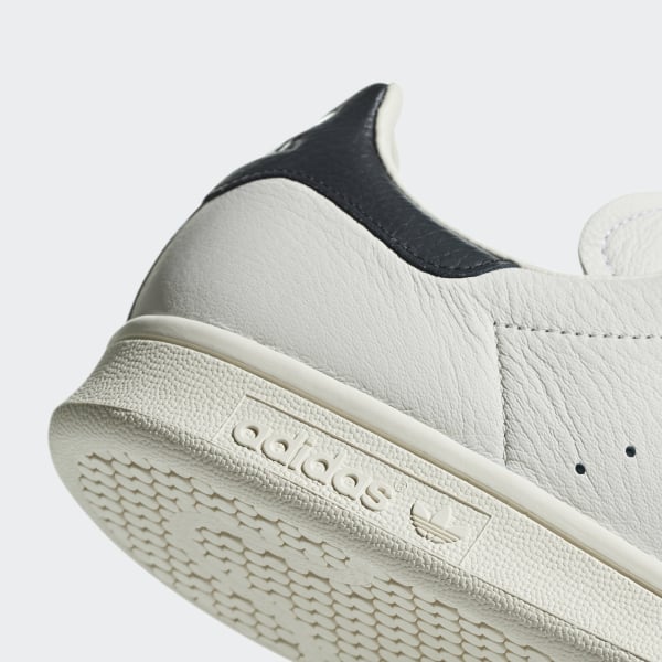 stan smith b37897