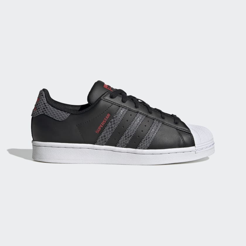 Adidas core black superstar store