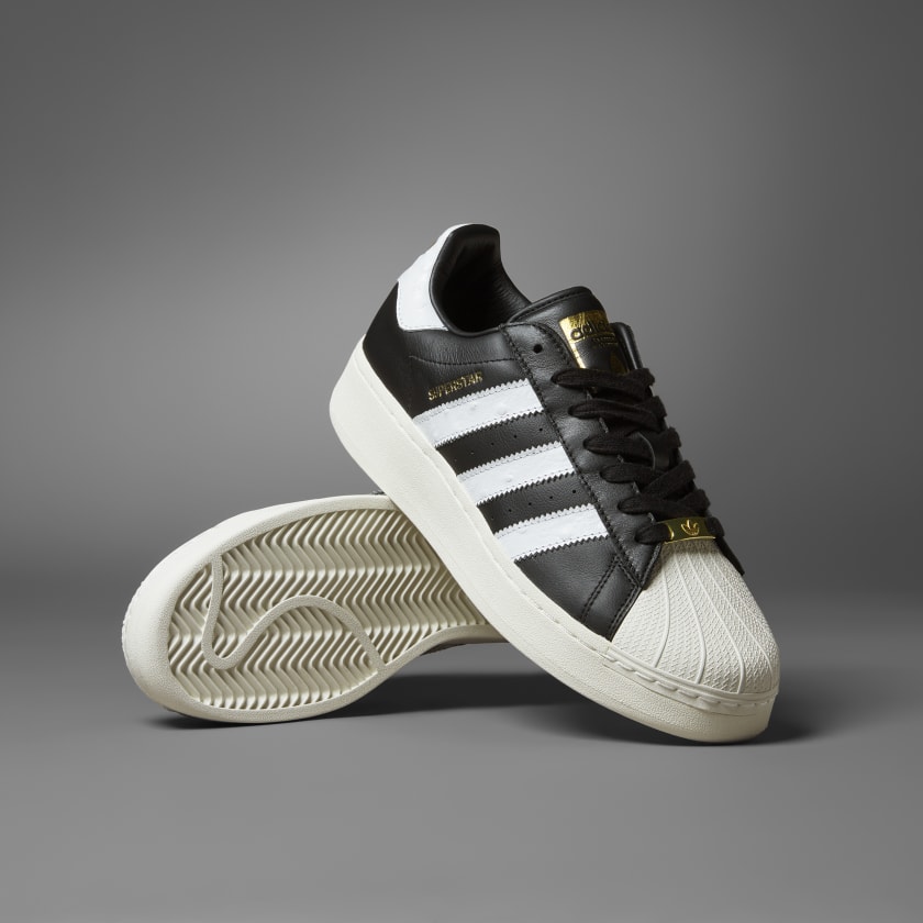 Gold star adidas top