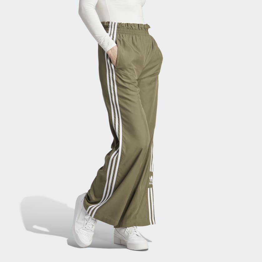 Adidas Baggy Track Pants, Women's Fashion, Bottoms, Other Bottoms on  Carousell