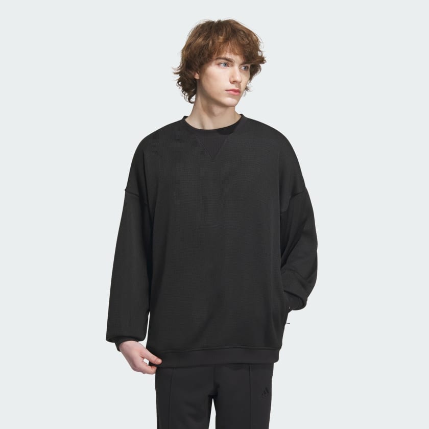 アディダス エッセンシャル レギュラーフィット クォーター ニットスウェットシャツ - ブラック | アディダス ジャパン