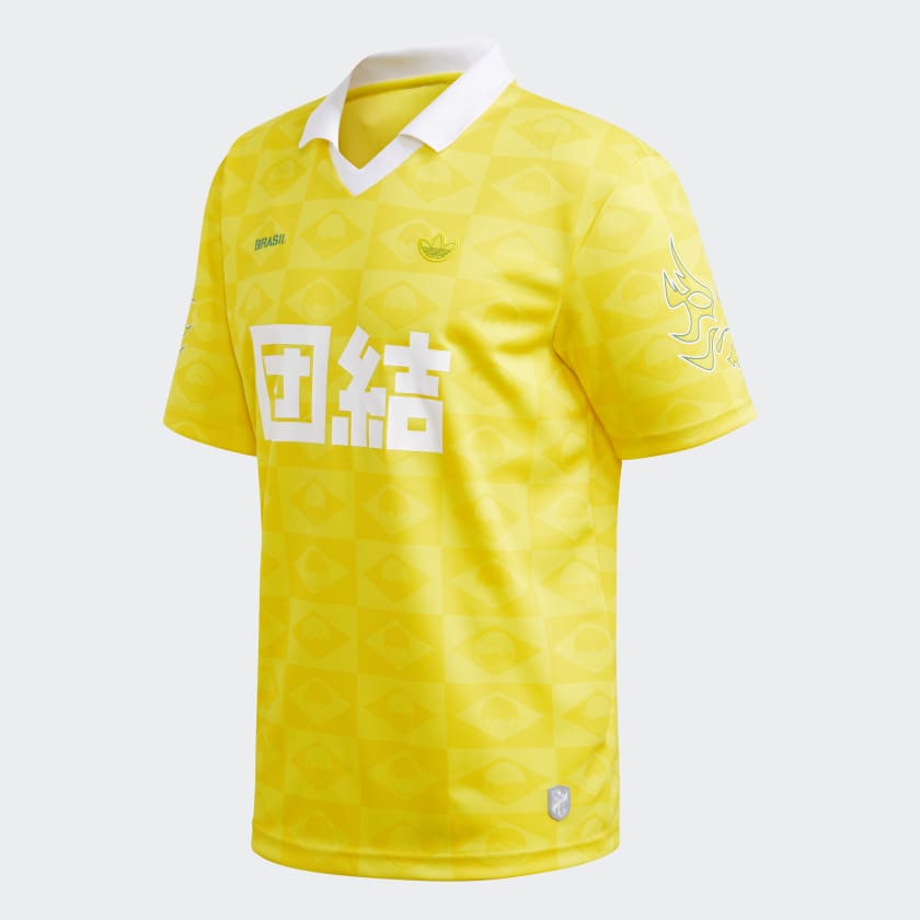 Remera best sale amarilla adidas