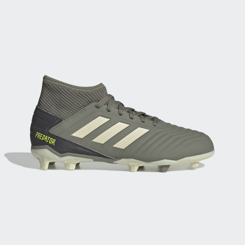 Predator football trainers top
