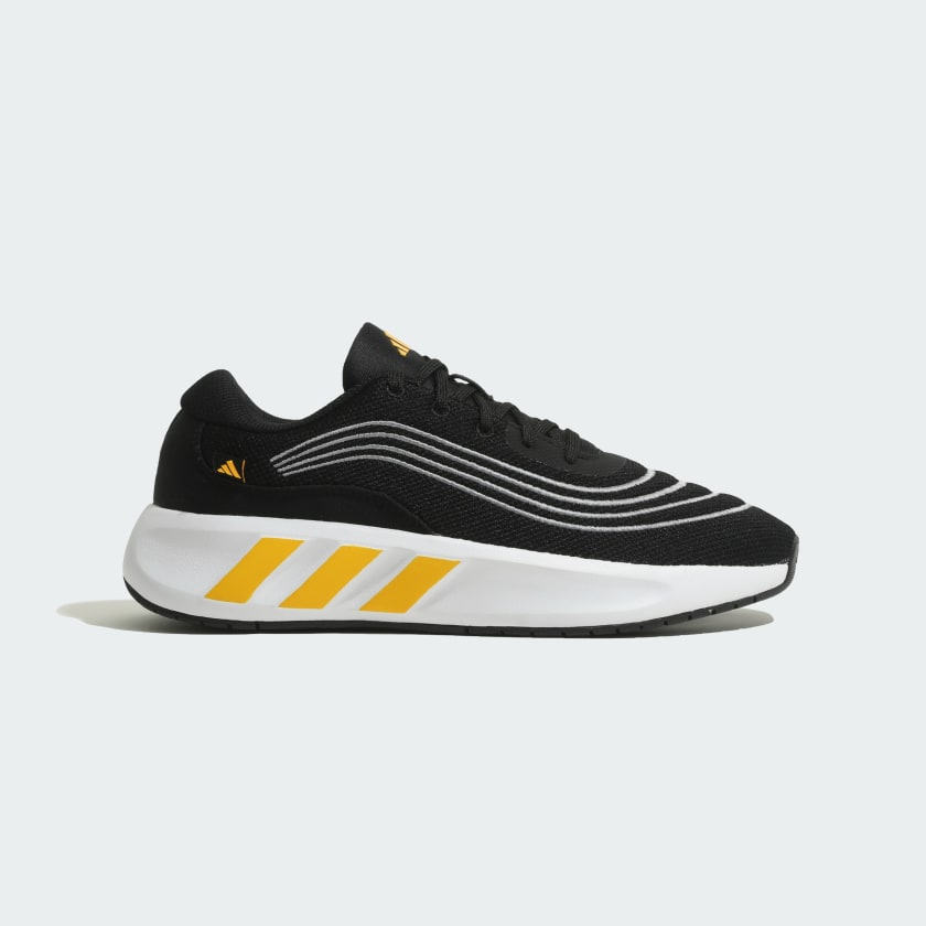 Adidas cloud tennis shoes top