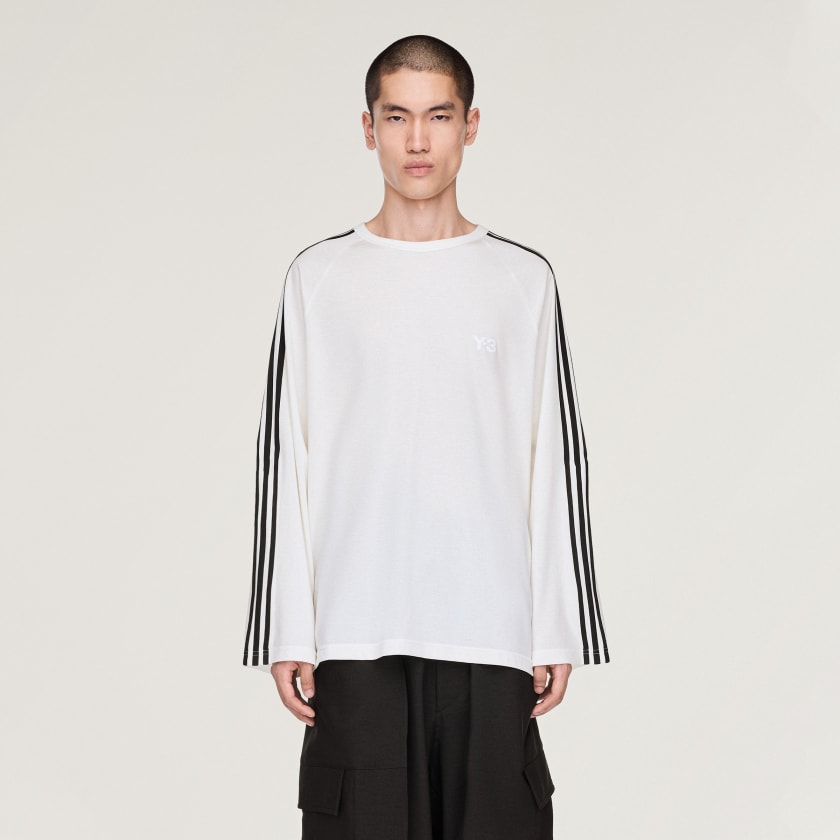 ワイスリーY-3 Alley Print Long Sleeve Tee Y-3 Alley Print Long Sleeve T-shirt In Core White | ModeSens