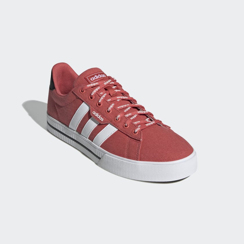 Chaussure_Daily_3.0_Rouge_FY8830_04_stan