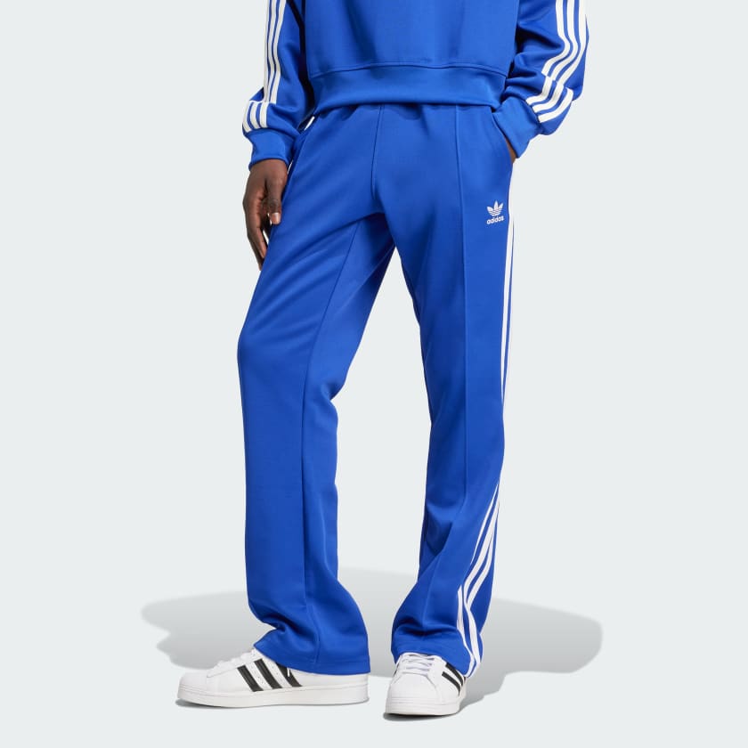 Adidas originals adicolor joggers on sale