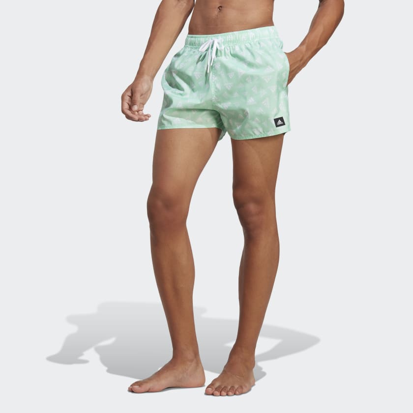 Short muy hotsell corto