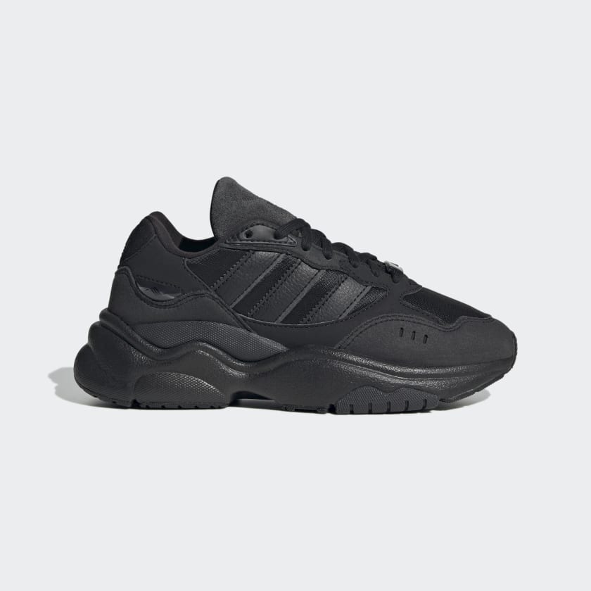 Nike yung black sales