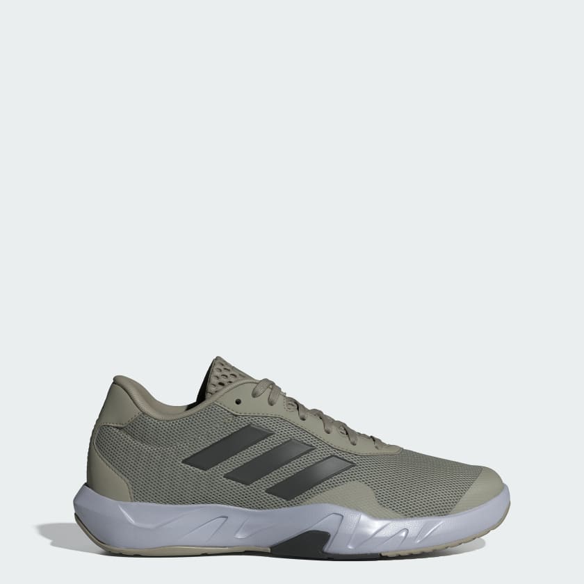 La trainer verde sale
