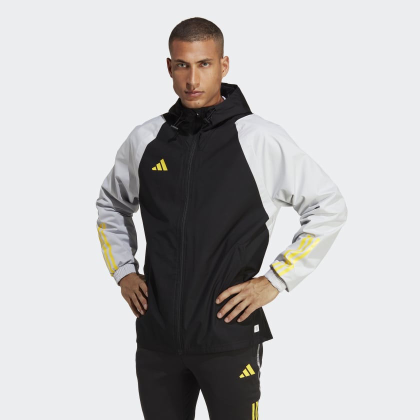 Chaqueta adidas Real Madrid All Weather staff negra