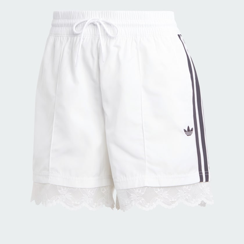 【adidas】 Women Originals Lace Trim 3S Shorts Black adidas Originals Trefoil Moment lace shorts in black | ASOS