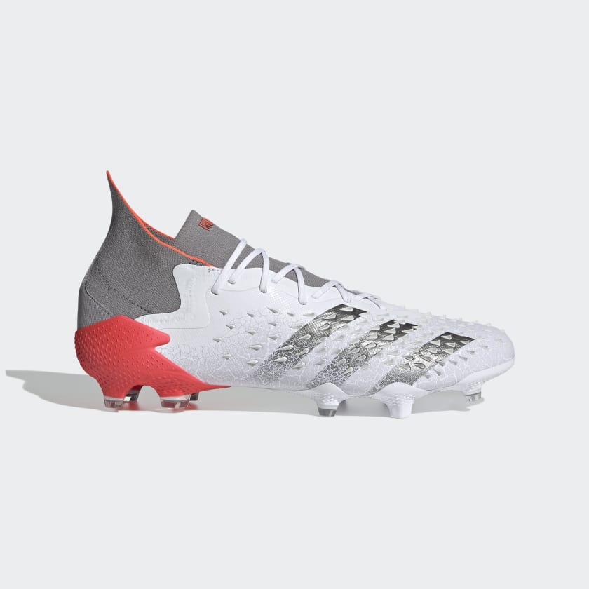 Predator blancas y rojas new arrivals
