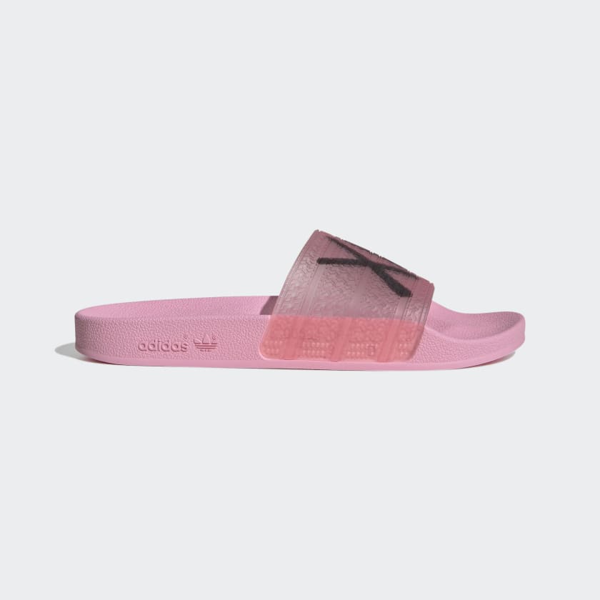 Chinelo Adilette x Andr Saraiva Rosa adidas adidas Brasil