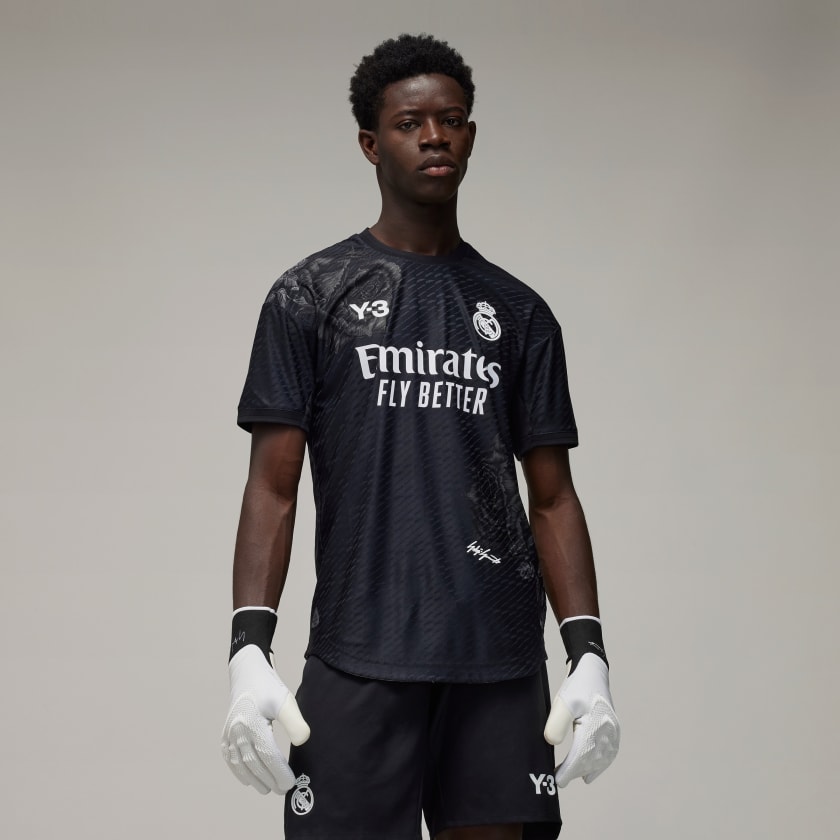 adidas Real Madrid 23 24 Fourth Authentic Forma Siyah adidas Turkiye