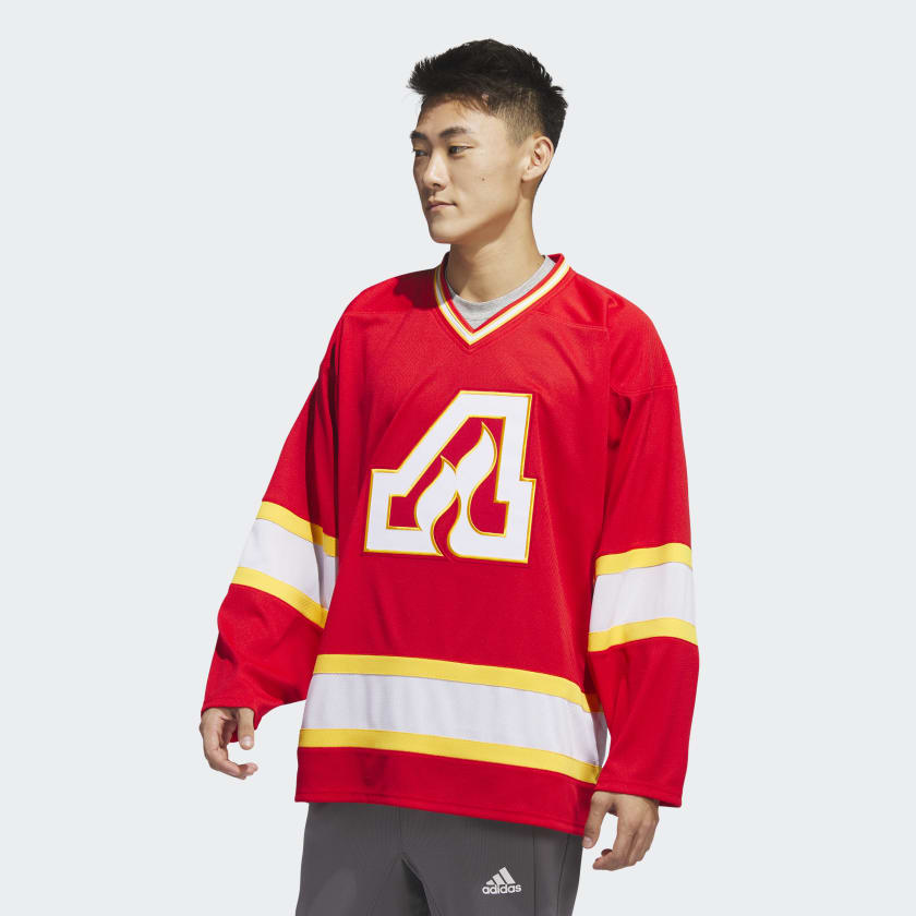 NHL Calgary Flames Hockey Jersey New Youth Sizes MSRP $65