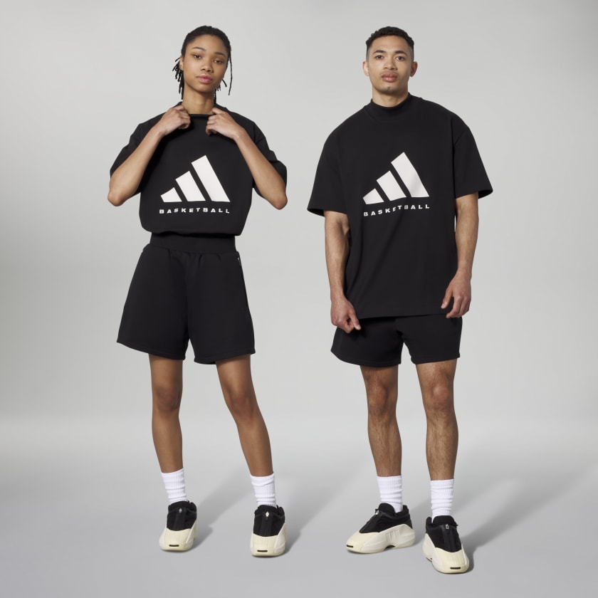 Genealogie Ligatie Magazijn adidas Basketball T-Shirt - Black | adidas UK