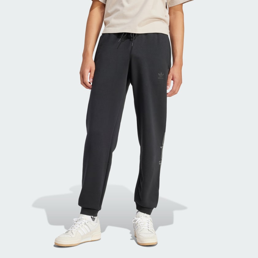 Adidas jogginghose schriftzug sales
