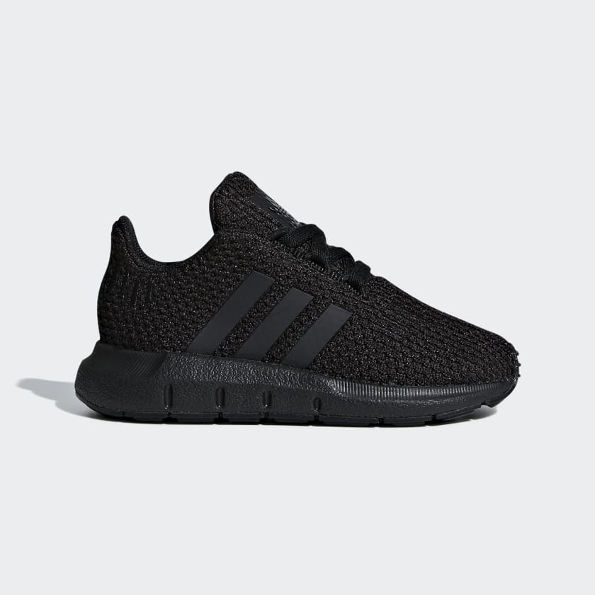 Adidas swift run online noir et blanche